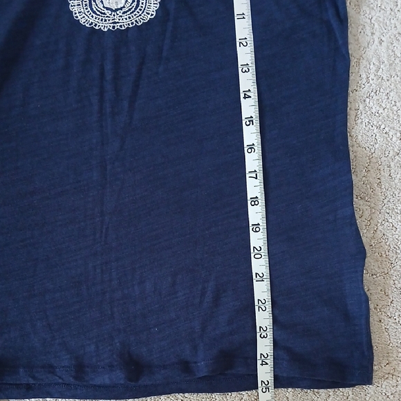 Lucky Brand Tee - Picture 8 of 9